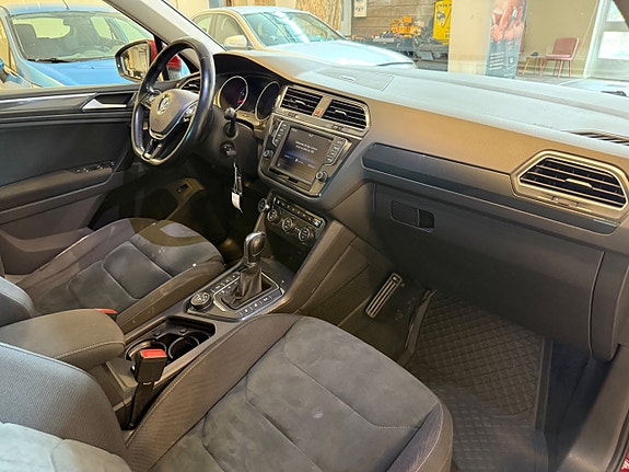 Volkswagen Tiguan 8 of 19