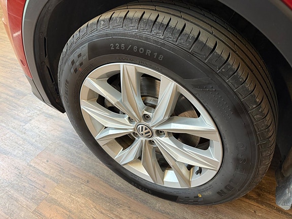 Volkswagen Tiguan 15 of 19