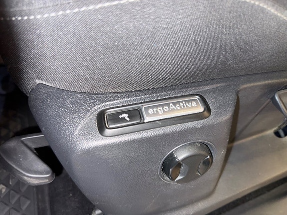 Volkswagen Tiguan 14 of 19