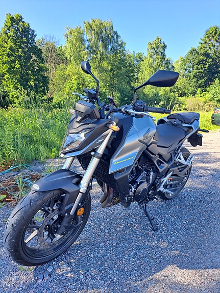 Honda CB750 5 of 5