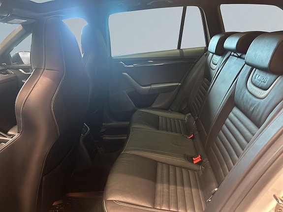 Skoda Octavia 13 of 21