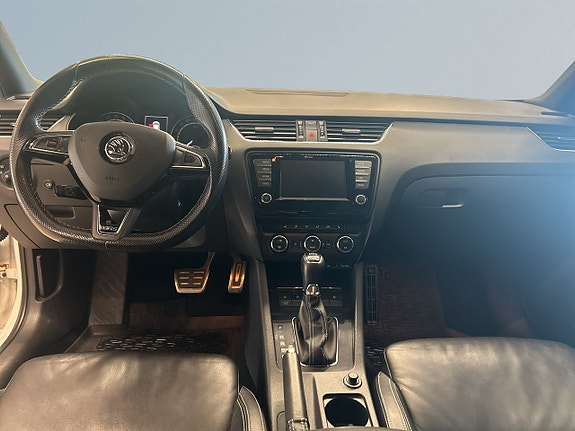 Skoda Octavia 8 of 21