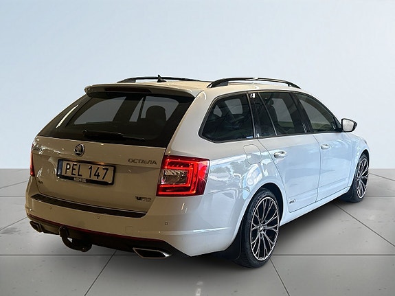 Skoda Octavia 6 of 21