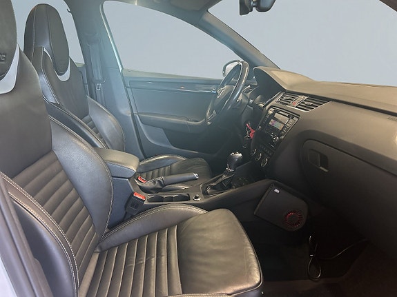 Skoda Octavia 10 of 21