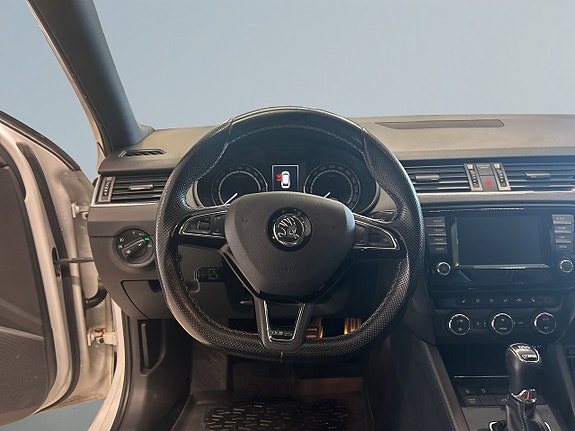 Skoda Octavia 9 of 21