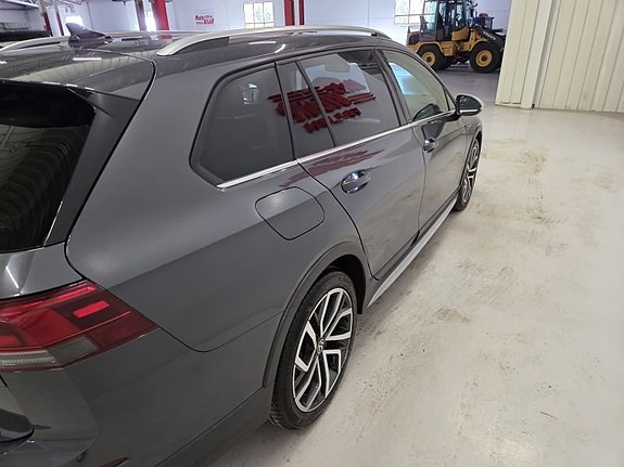 Volkswagen Golf I 6 of 10