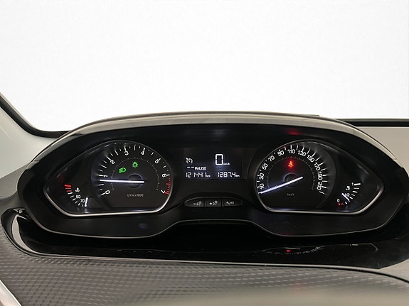 Peugeot 2008 17 of 28