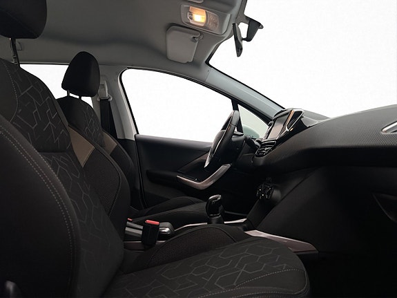 Peugeot 2008 22 of 28