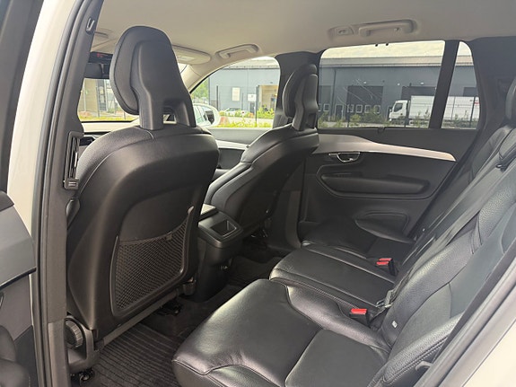 Volvo XC90 5 of 5