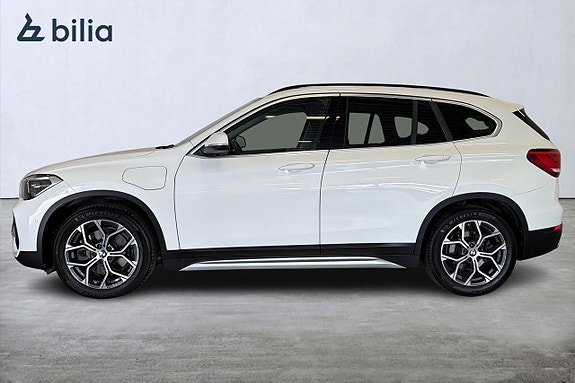BMW X1 4 of 5