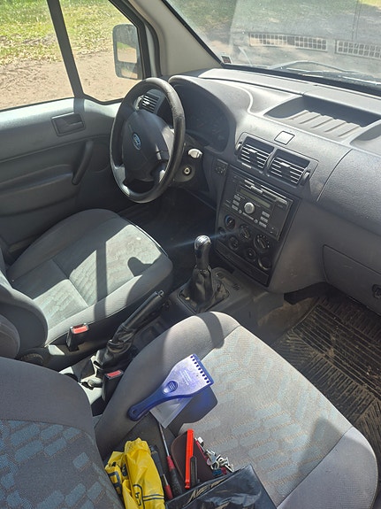 Ford Transit Connect 2 of 5