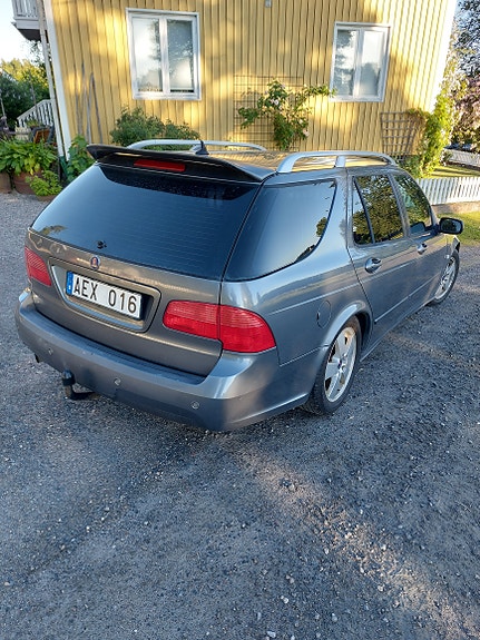 Saab 9-5 2 of 4