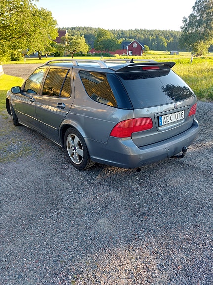 Saab 9-5 3 of 4
