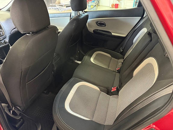 Kia Ceed 10 of 15