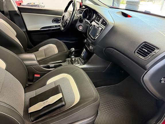 Kia Ceed 13 of 15