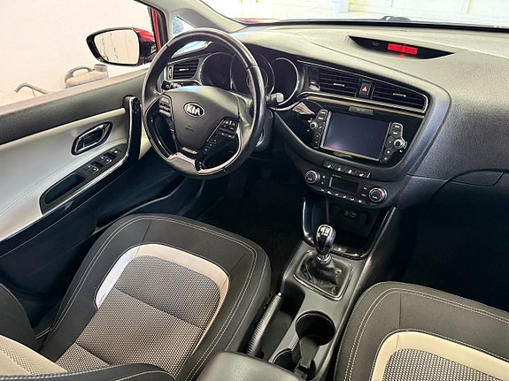 Kia Ceed 11 of 15