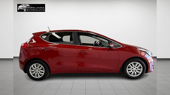 Kia Ceed 3 of 15