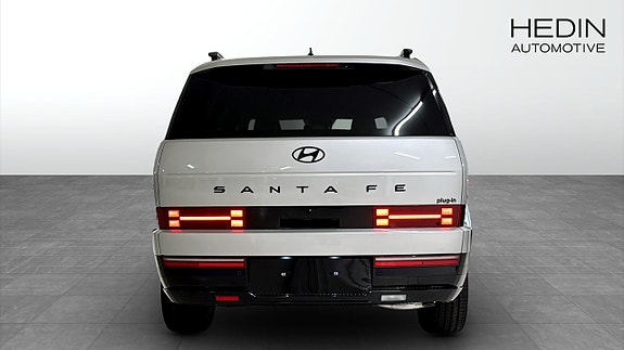 Hyundai Santa Fe 7 of 12