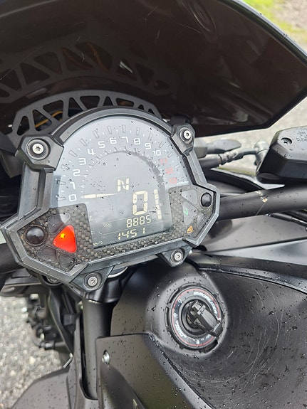 Kawasaki Z900 3 of 5