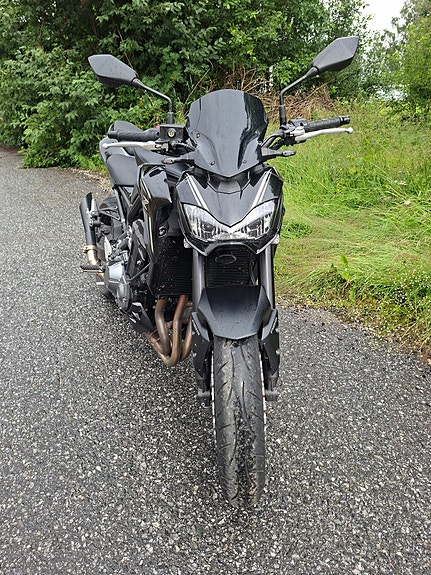 Kawasaki Z900 5 of 5