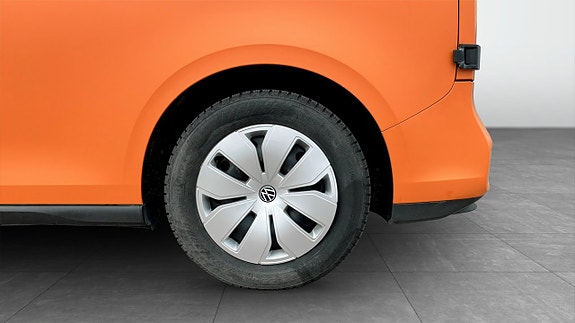 Volkswagen ID. Buzz 6 of 12