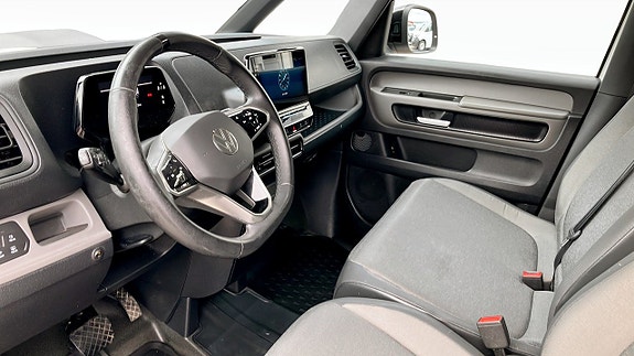 Volkswagen ID. Buzz 7 of 12
