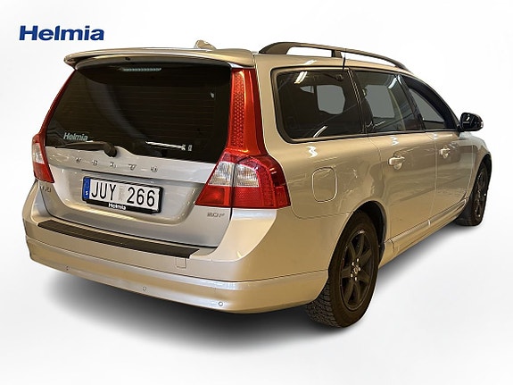 Volvo V70 4 of 5