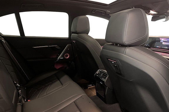 BMW 530e 7 of 17