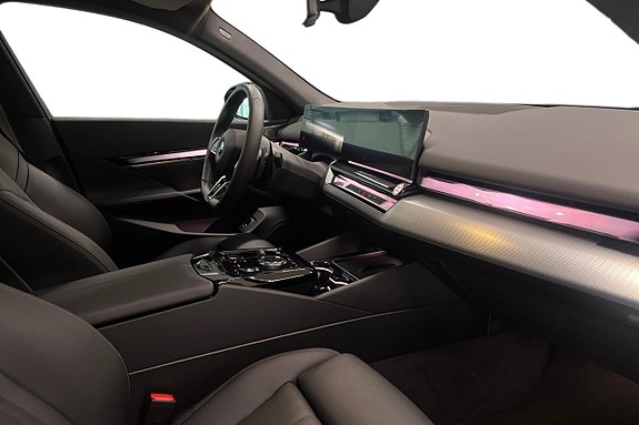 BMW 530e 6 of 17
