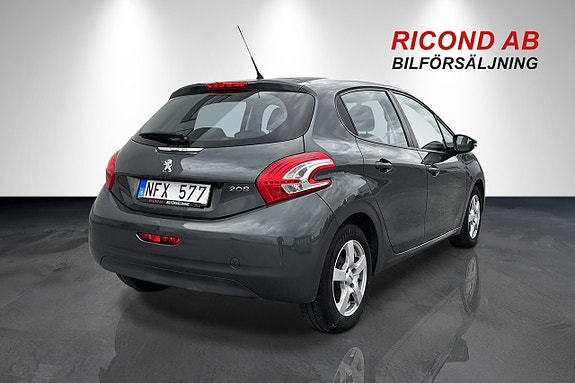 Peugeot 208 5 of 5