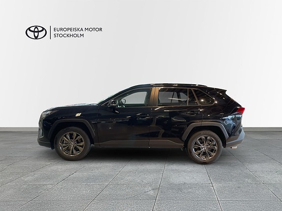Toyota RAV4 3 of 5
