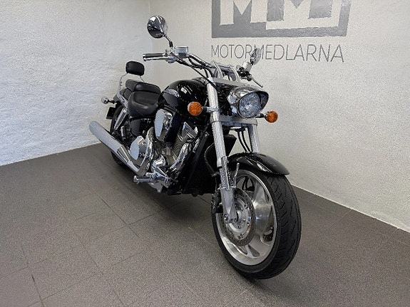Honda VTX1800C 861 mil 4 of 13