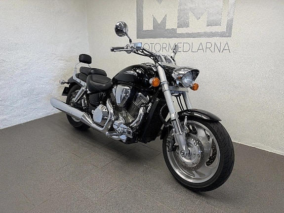 Honda VTX1800C 861 mil 3 of 13
