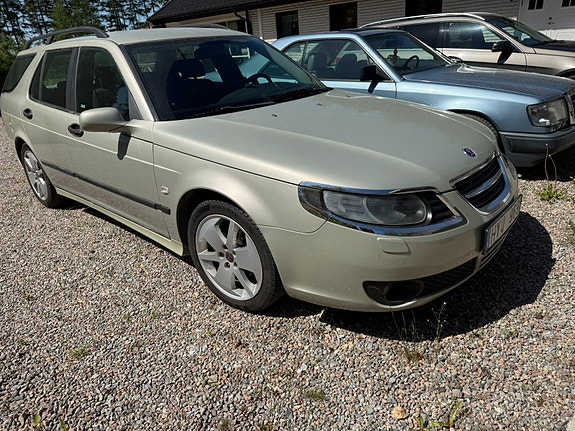 Saab 9-5 4 of 5