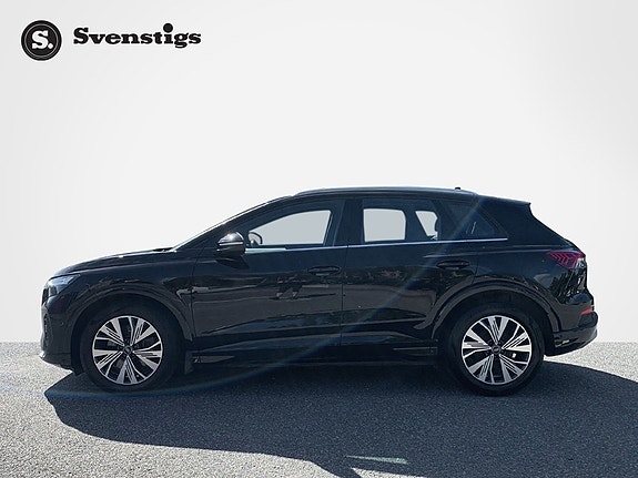 Audi Q4 e-tron 2 of 5