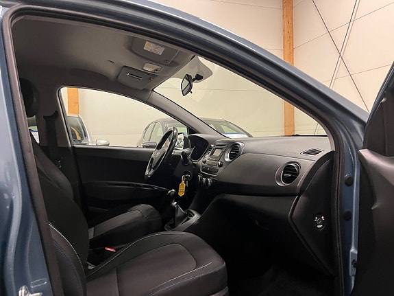 Hyundai i10 10 of 15