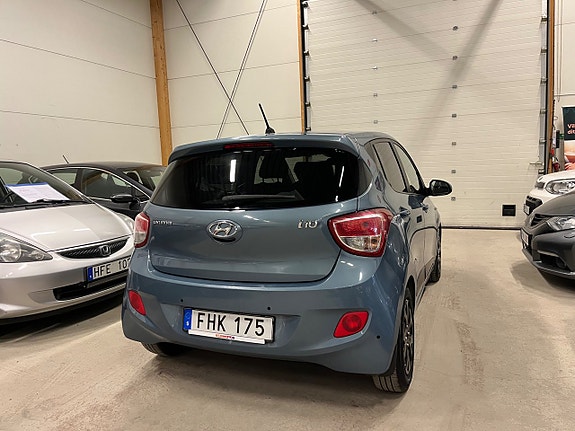 Hyundai i10 4 of 5