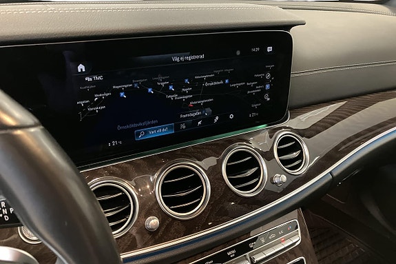 Mercedes-Benz E220 16 of 26