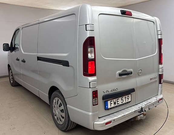 Opel Vivaro 5 of 5