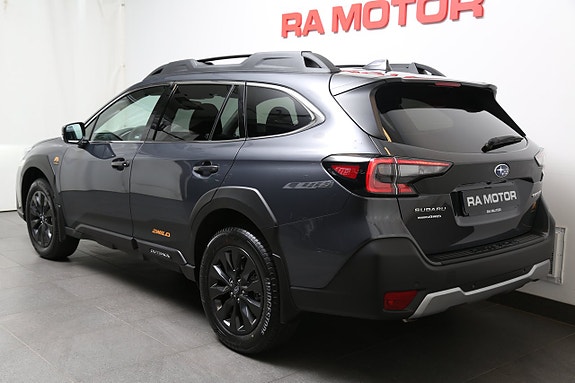 Subaru Outback 3 of 5
