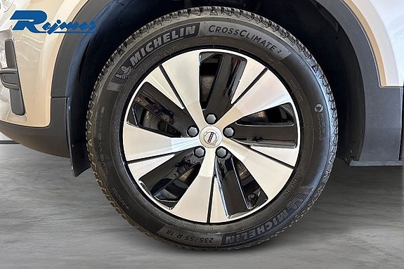 Volvo XC40 24 of 24