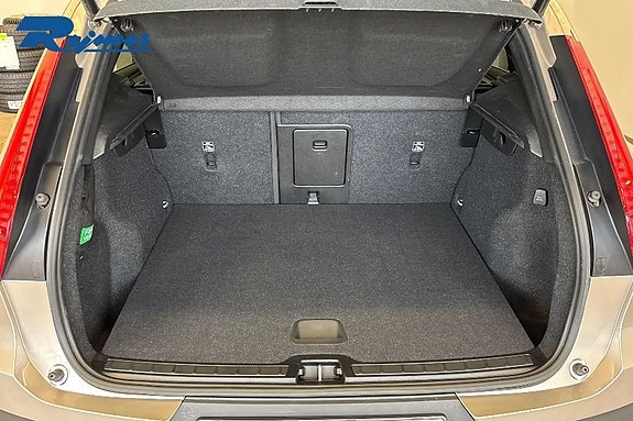 Volvo XC40 20 of 24
