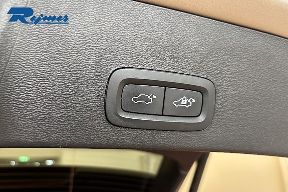 Volvo XC40 21 of 24