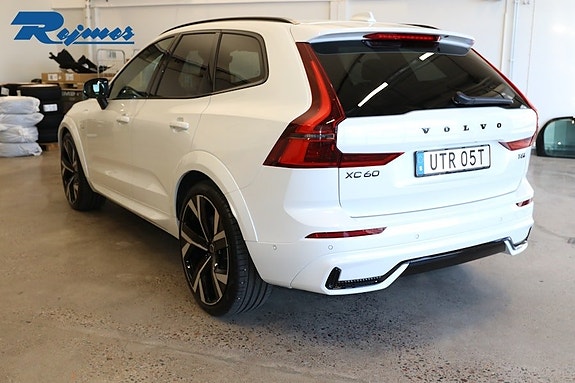 Volvo XC60 4 of 5