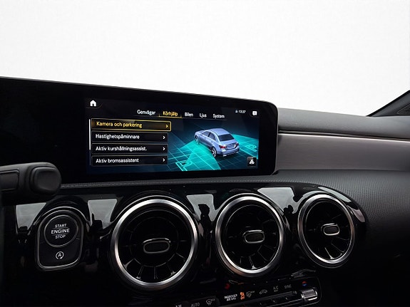 Mercedes-Benz A200 18 of 20