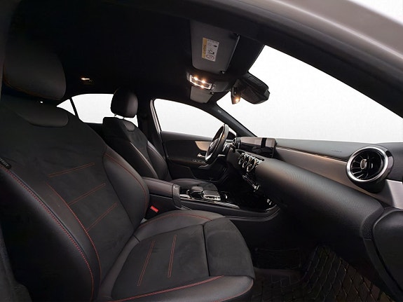 Mercedes-Benz A200 9 of 20