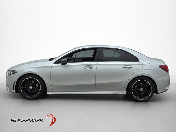 Mercedes-Benz A200 4 of 5