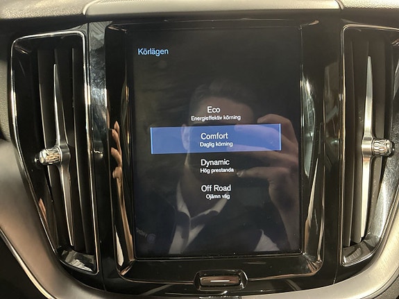 Volvo XC60 23 of 25