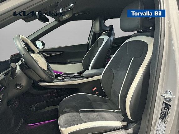 Kia EV6 9 of 15