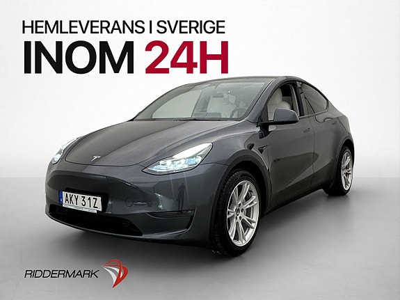 Tesla Model Y 4 of 30